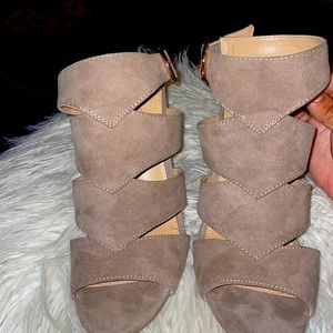 Lauren Conrad LC Tan Size 9.5 M Style:Pie Color: Mushroom (Tan)